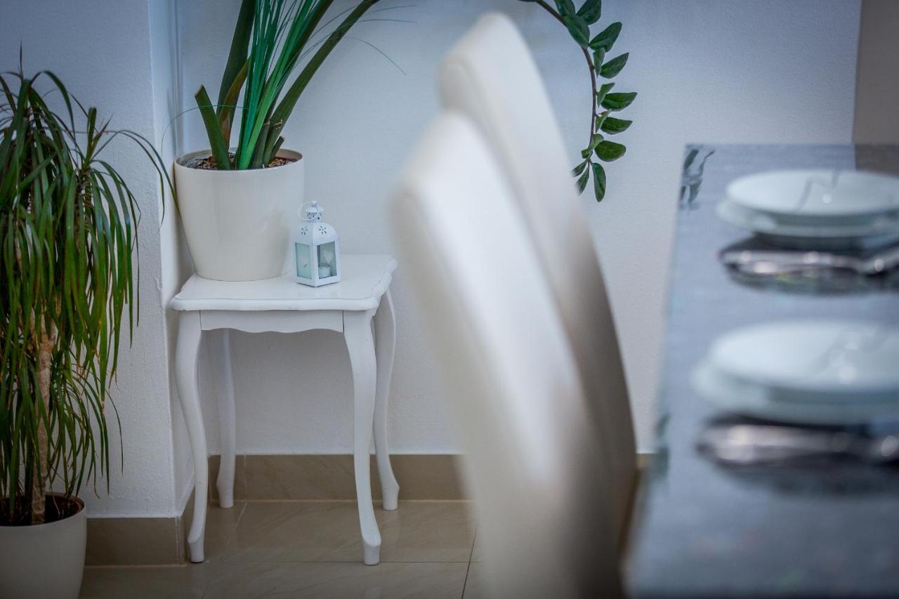 Apartment Luni Lokva Rogoznica Buitenkant foto