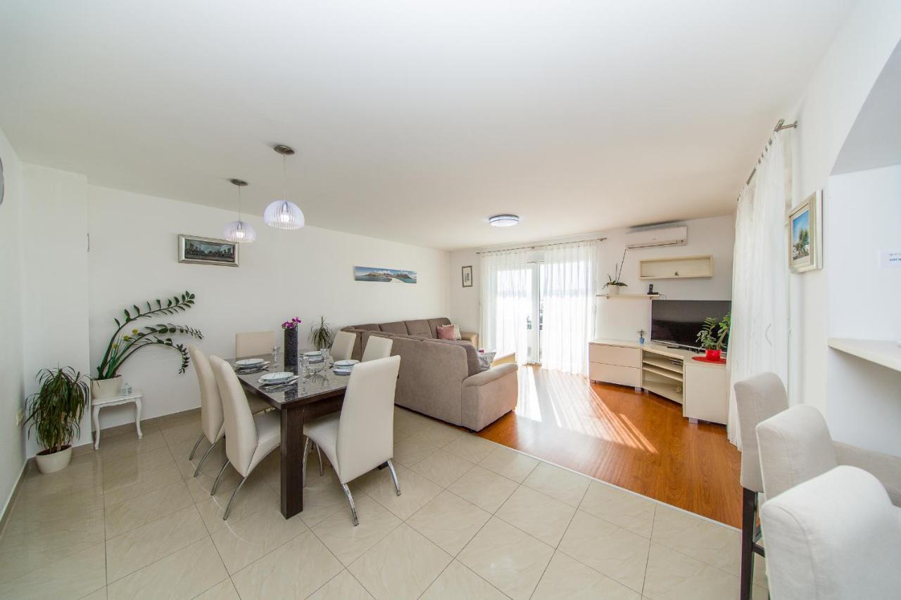 Apartment Luni Lokva Rogoznica Buitenkant foto